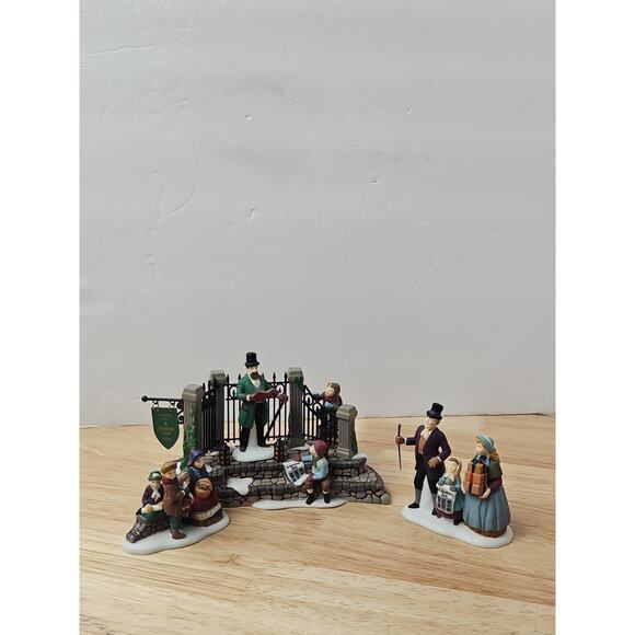 Dept 56 A Christmas Carol Reading by Charles Dickens Set of 4 No. 58403 - Picture 2 of 16